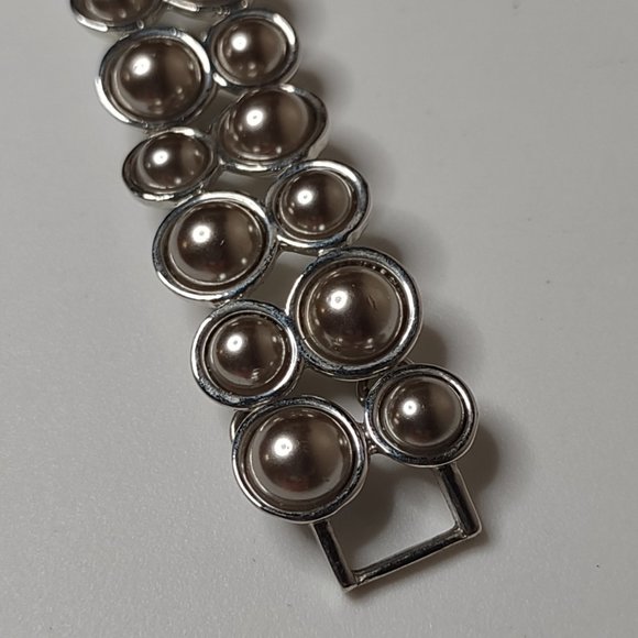 Silver Tone Heavy Metal Circle Bracelet - Picture 3 of 13